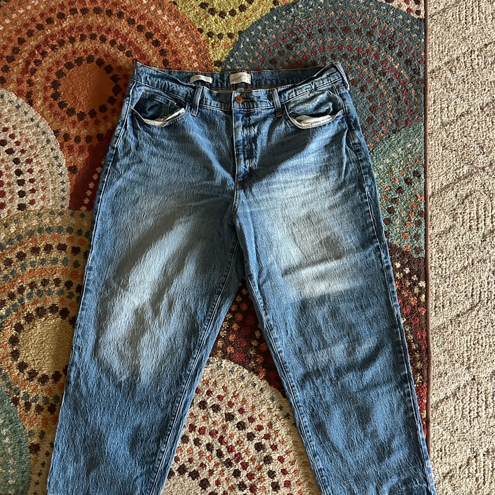 Universal Thread Relaxed Fit Blue Jeans
